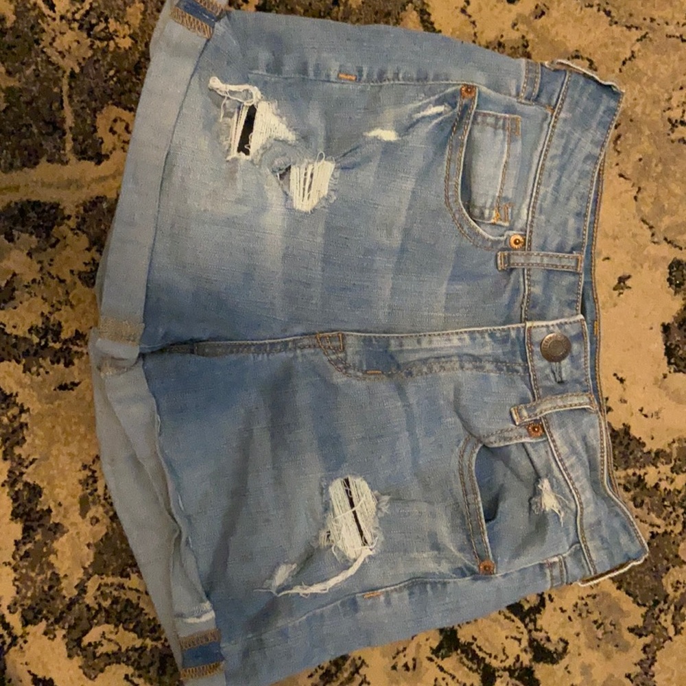 AERO highwaisted jean shorts!